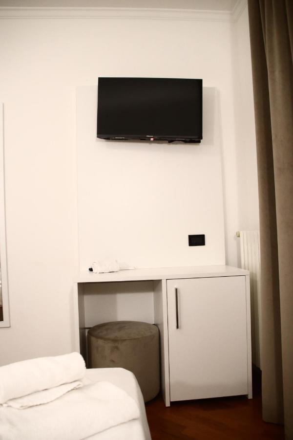 White House Apartment Lainate Exterior foto
